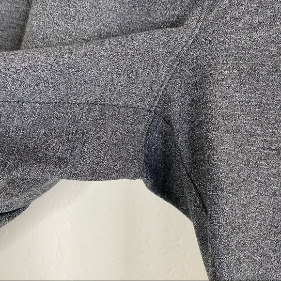 LULULEMON gray On the Move ponte 28" pants - Picture 4 of 11